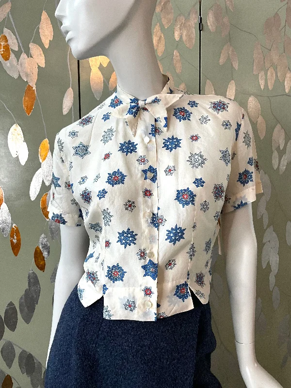 Vintage 1960s White and Blue Silk Blouse with Bow, Med Sleeveless Chiffon Blouse