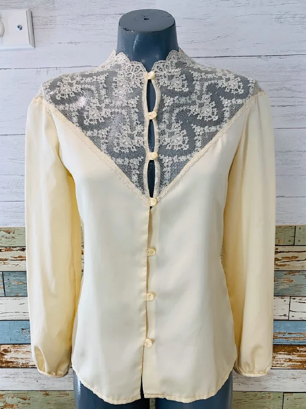 70’s Long Sleeve Cream Colored Lace Blouse Loose Fit Blouse
