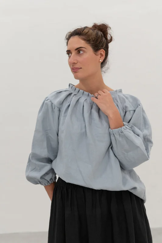 GLENDHU BLOUSE 02 Feminine Tie Blouse