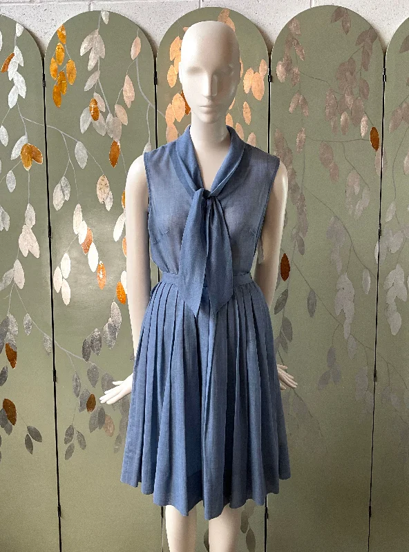Vintage 1960s Sky Blue Sleeveless Blouse and Pleated Skirt Set, XS Casual Stripe Blouse