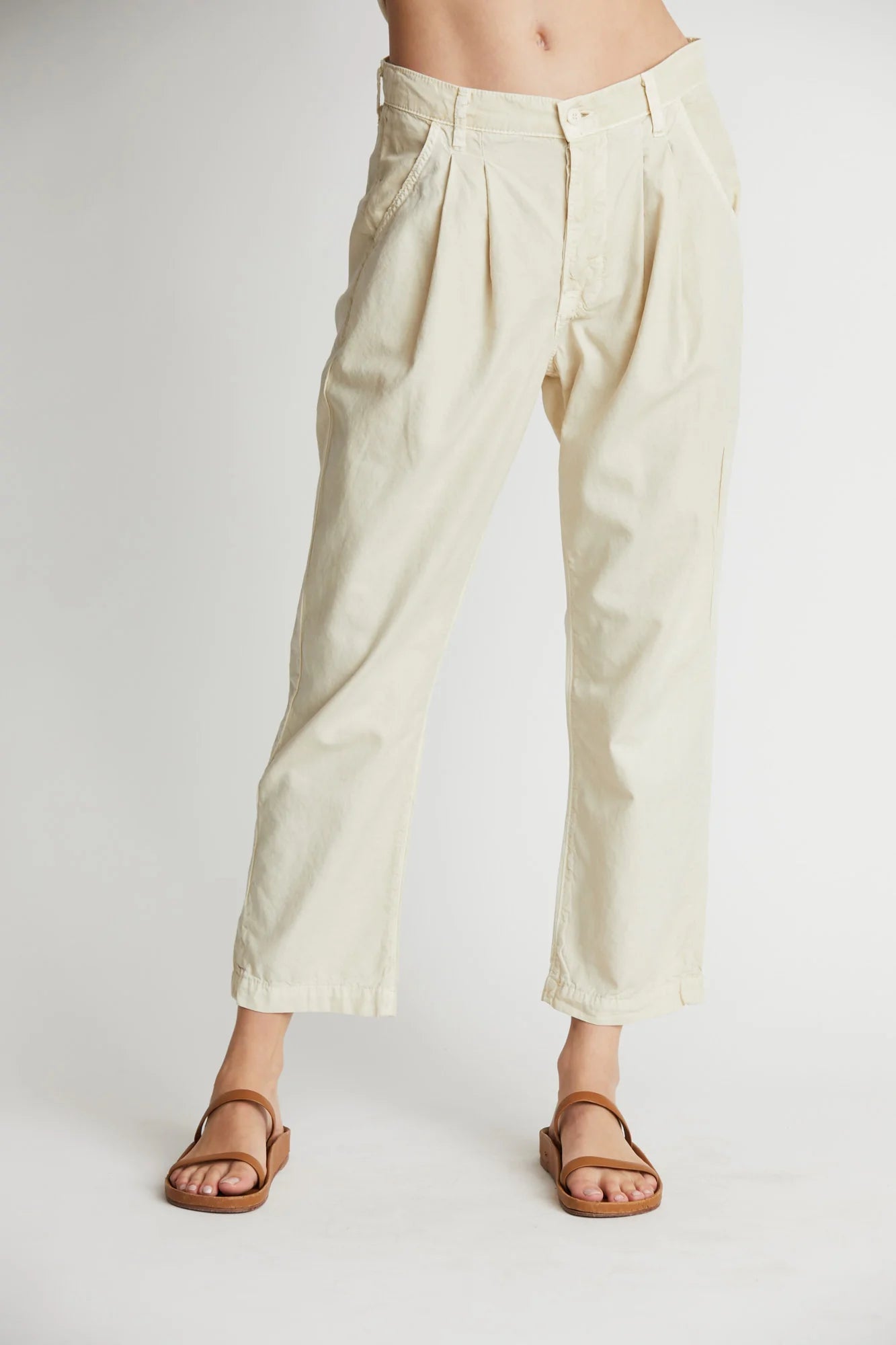 Hayden Pant Pigment Flour Classic Cropped Pants