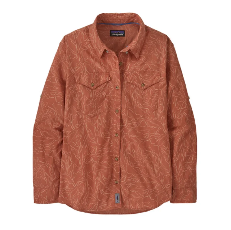 Patagonia Women's Long-Sleeved Sun Stretch Shirt - Over Under Water: Sienna Clay Welt Pockets Slit Pockets