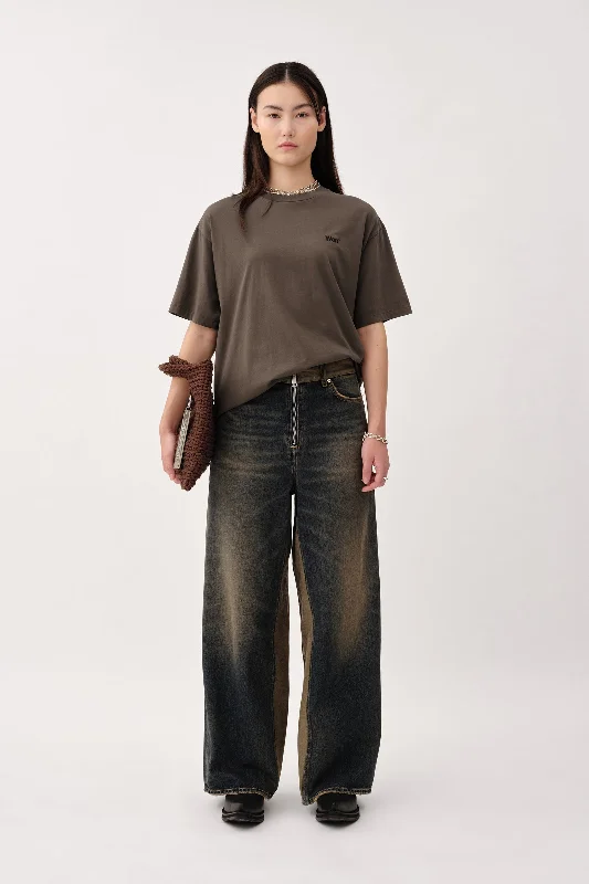 The Staff Tee Embroidery W - Black Olive Handmade Hand-knitted Hand-woven
