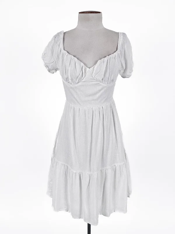 Minx & Moss | White Casual Dress | Size 8
