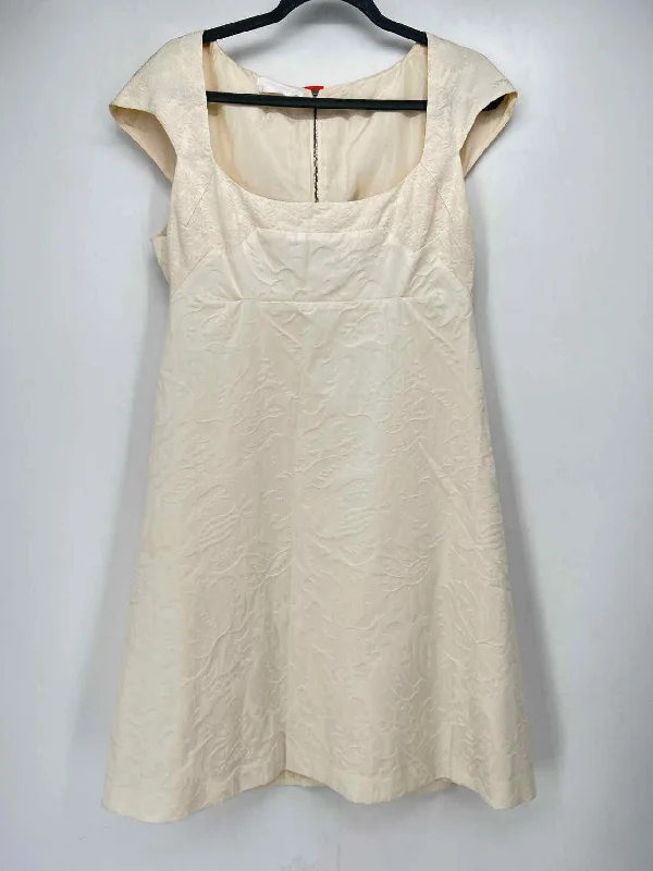 Narciso Rodriguez Size 46/10 Ivory NWT Dress
