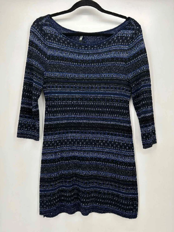 White House Black Market Size S Black & Blue Dress