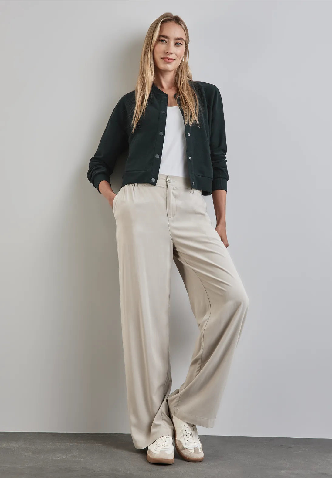 Street One soft knit jacket in soft Green 321932 Green Tiered Jacket Buttoned Jacket Zippered Jacket Street One soft knit jacket in soft Green 321932 Green Tiered Jacket Buttoned Jacket Zippered Jacket