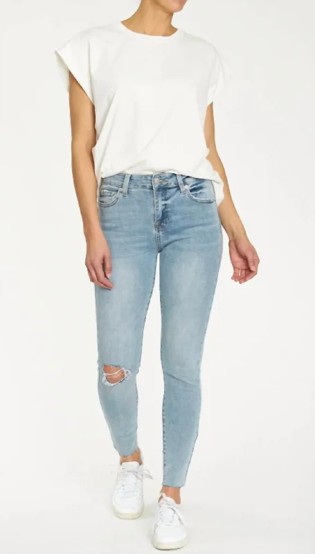 Audrey Mid Rise Skinny Jean In Radiate Comfortable Jogger Style Jeans
