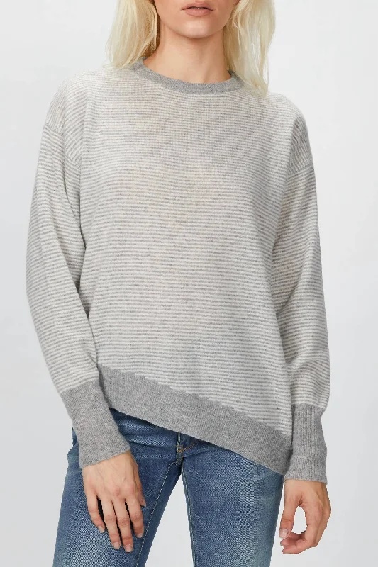 Crew Neck Sweater In Grey/off White Fitted Loose Oversized
